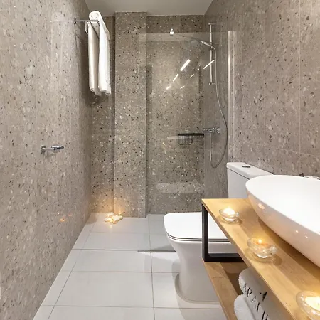 Apartament Araliki Polychrono