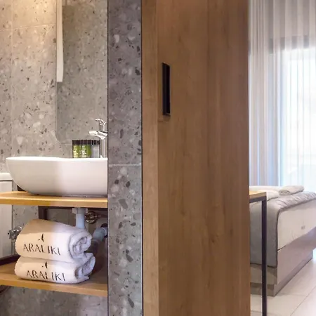 Araliki Appartement Polychrono