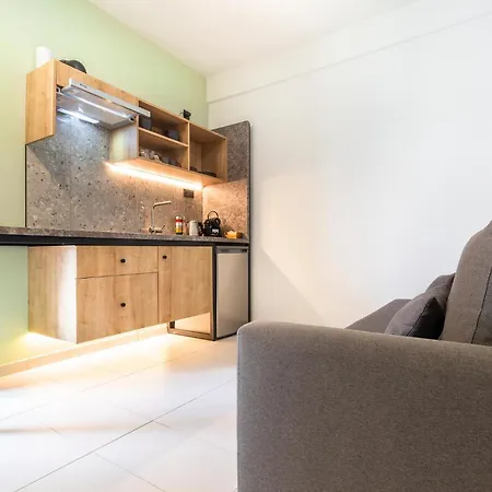 Araliki Appartement Polychrono