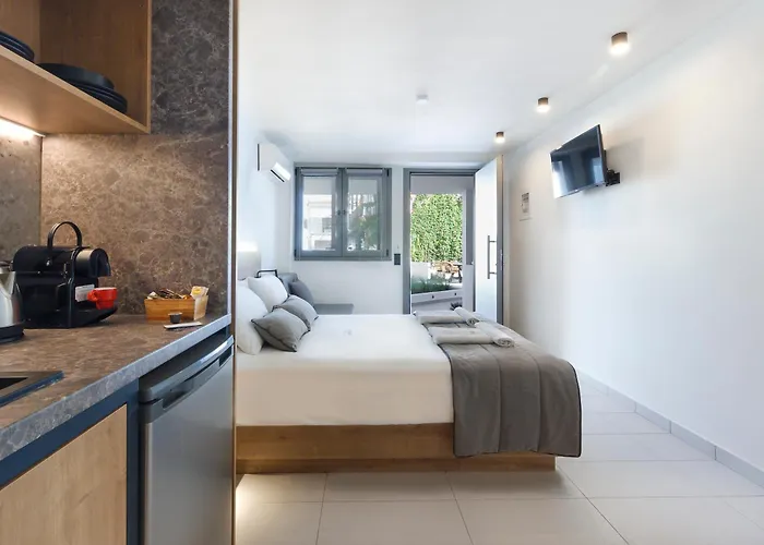 Araliki Apartment *